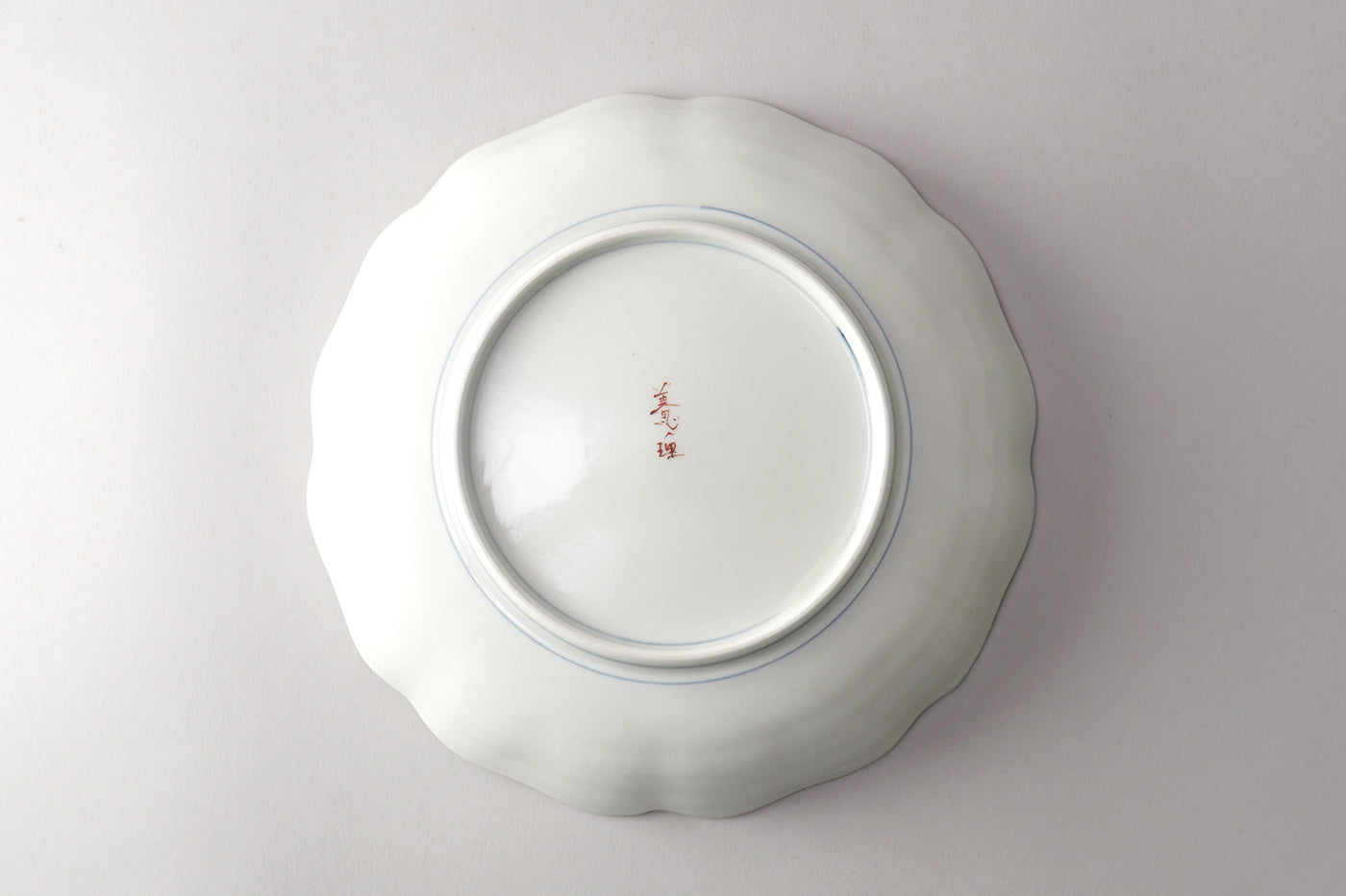 色絵花唐草 輪花皿(大) – TOKITOIRO onlineshop