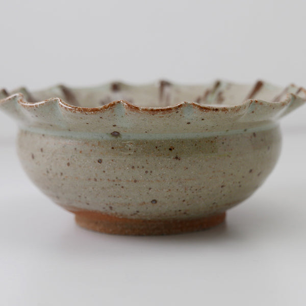 絵唐津輪花菓子鉢 – TOKITOIRO onlineshop