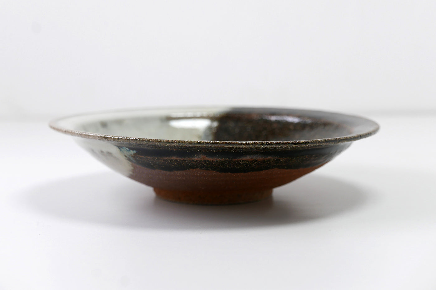唐津 平 皿 φ13.5cm 骨董品(A422) 唐津 平 皿 φ13.5cm 骨董品(A422)
