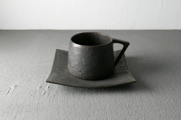 玄釉コーヒーカップ&ソーサー